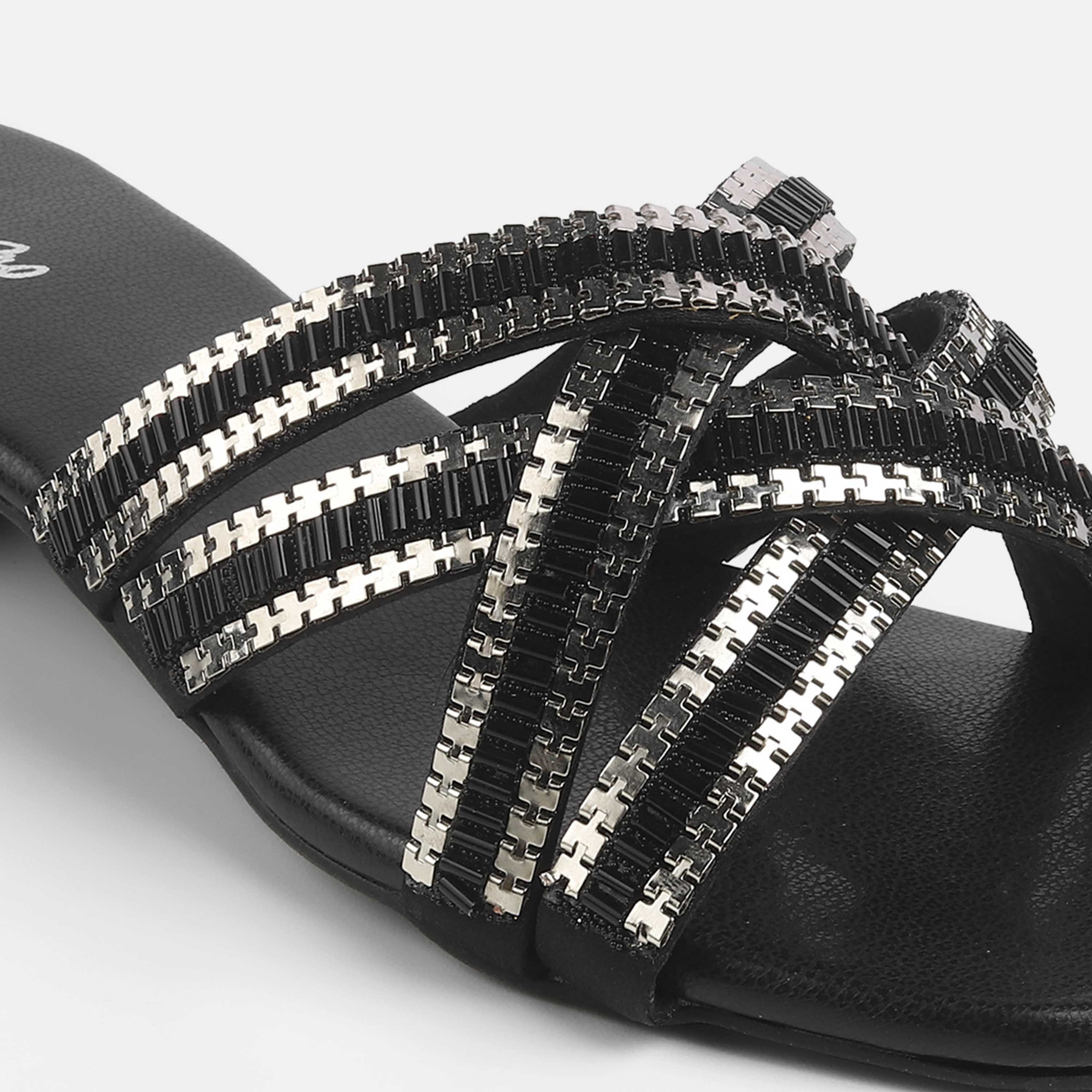 Cheemo Women Black Casual Slip Ons (SKU: 92-198-11-37)