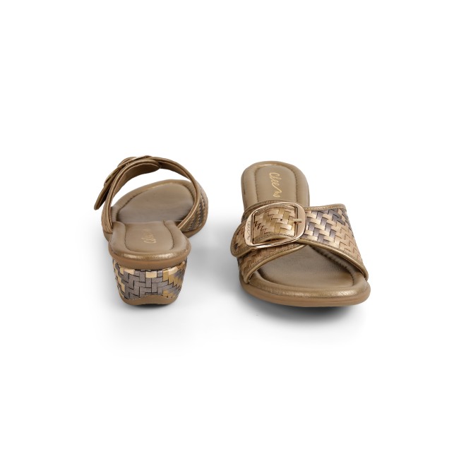 Cheemo Women Antic-gold Casual Slip Ons (SKU: 92-200-28-37)