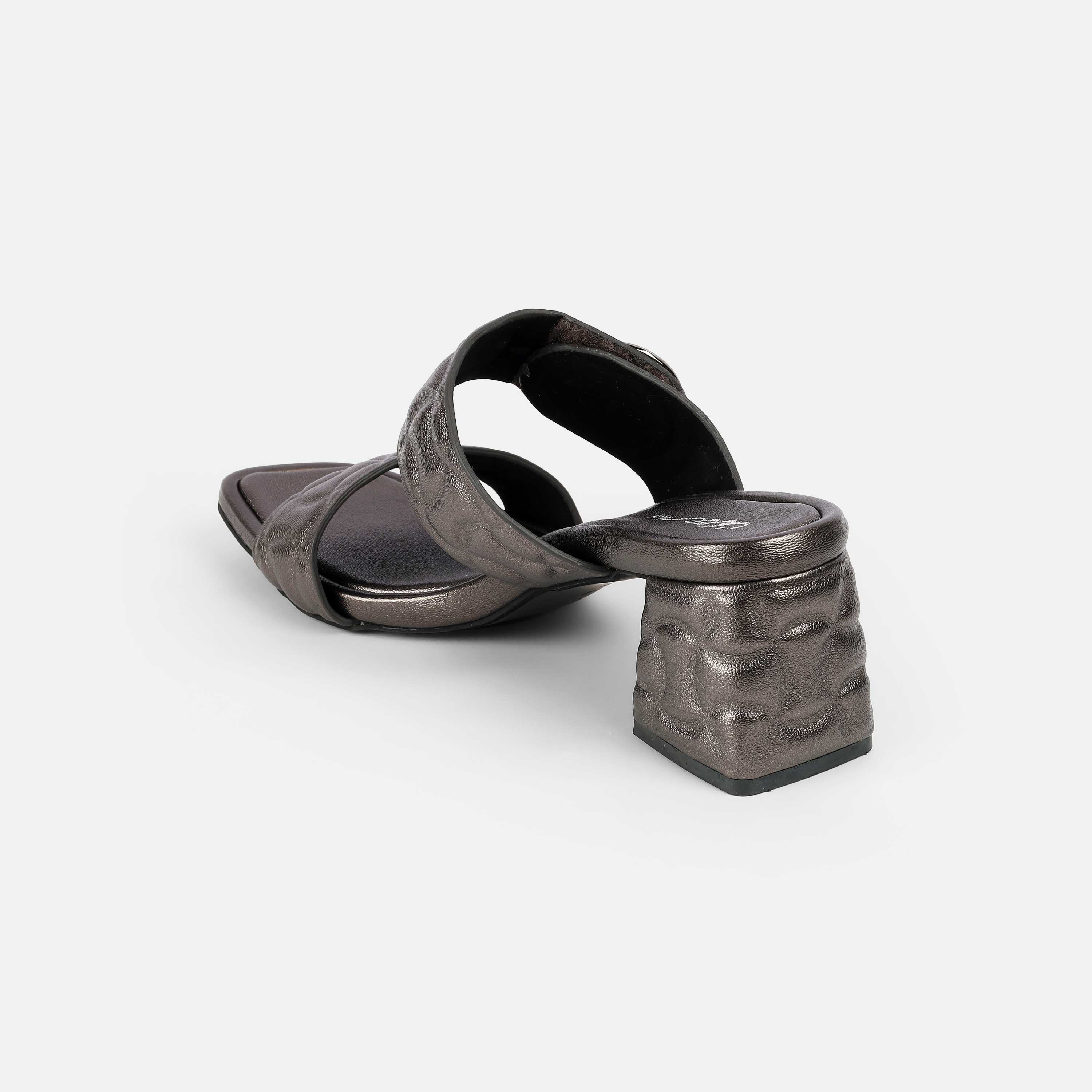 Cheemo Women Gun-metal Casual Slip Ons (SKU: 92-209-29-36)