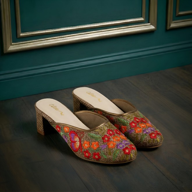 Cheemo Women Antic-gold Ethnic Slip Ons
