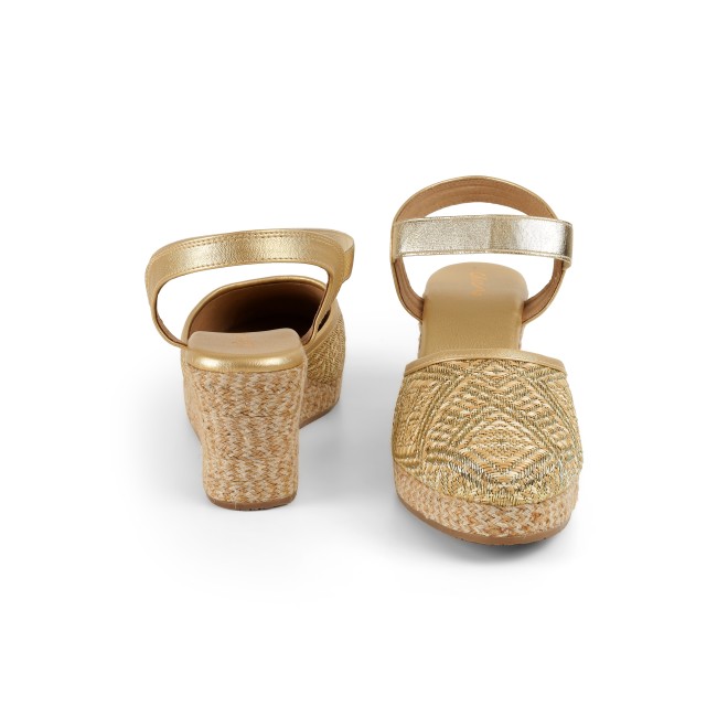 Cheemo Women Gold Casual Sandals (SKU: 92-234-15-38)