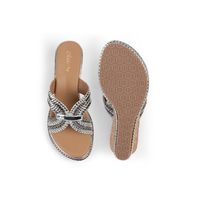 Cheemo Women Silver Ethnic Slip Ons (SKU: 92-255-27-37)