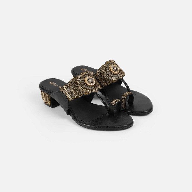 Cheemo Women Black Ethnic Slip Ons (SKU: 92-261-11-37)