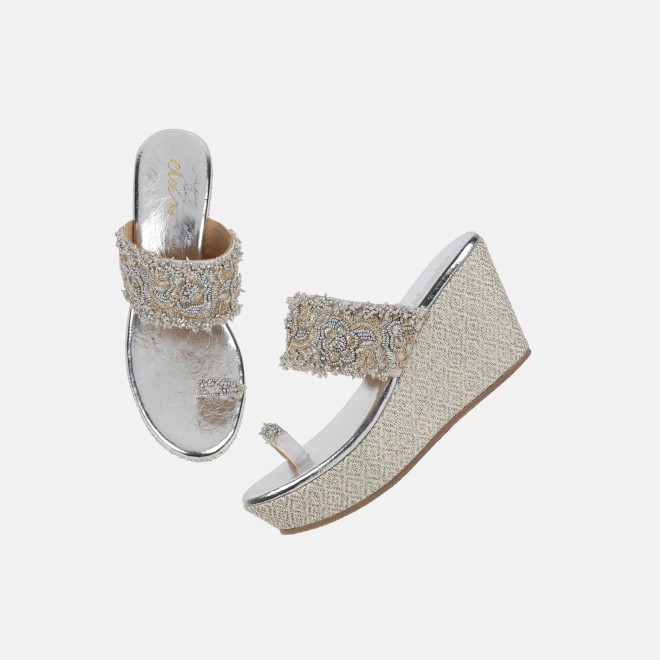 Cheemo Women Silver Ethnic Slip Ons (SKU: 92-264-27-38)