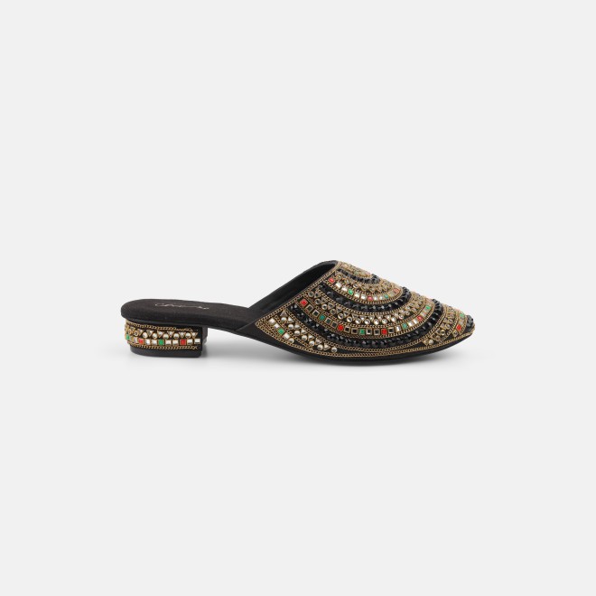 Cheemo Women Black Ethnic Slip Ons (SKU: 92-281-11-37)