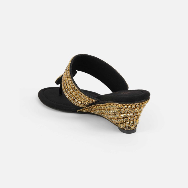 Cheemo Women Black Ethnic Slip Ons (SKU: 92-282-11-38)