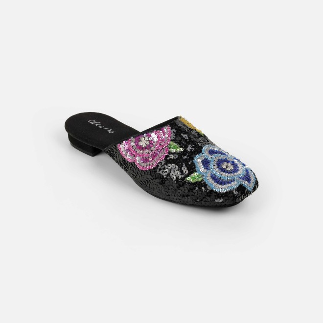 Cheemo Women Black Ethnic Slip Ons (SKU: 92-284-11-39)