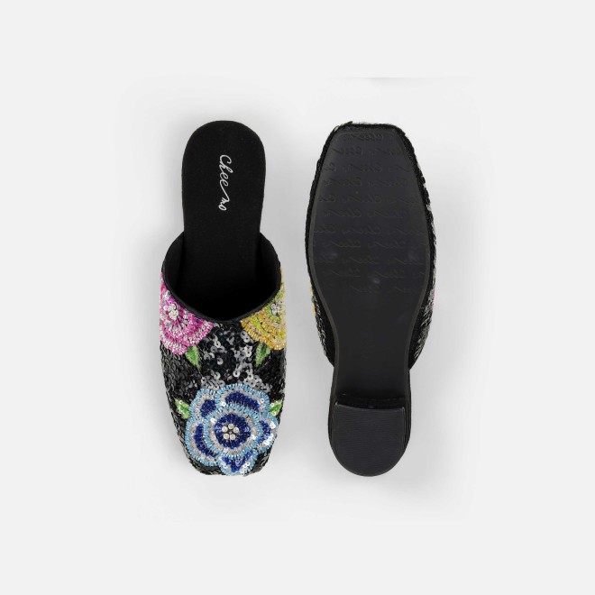 Cheemo Women Black Ethnic Slip Ons (SKU: 92-284-11-39)