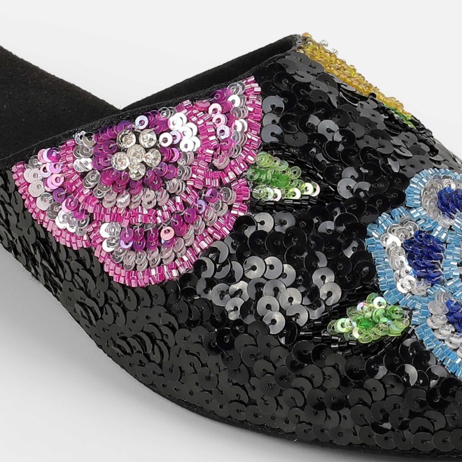 Cheemo Women Black Ethnic Slip Ons (SKU: 92-284-11-39)