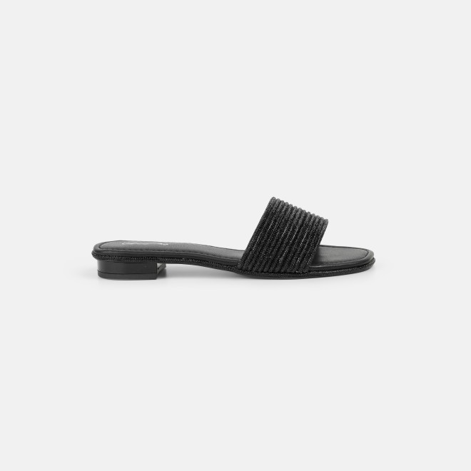 Cheemo Women Black Casual Slip Ons (SKU: 92-301-11-36)
