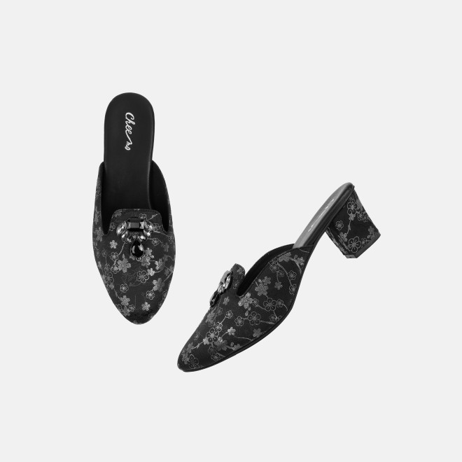 Cheemo Women Black Ethnic Slip Ons (SKU: 92-302-11-38)