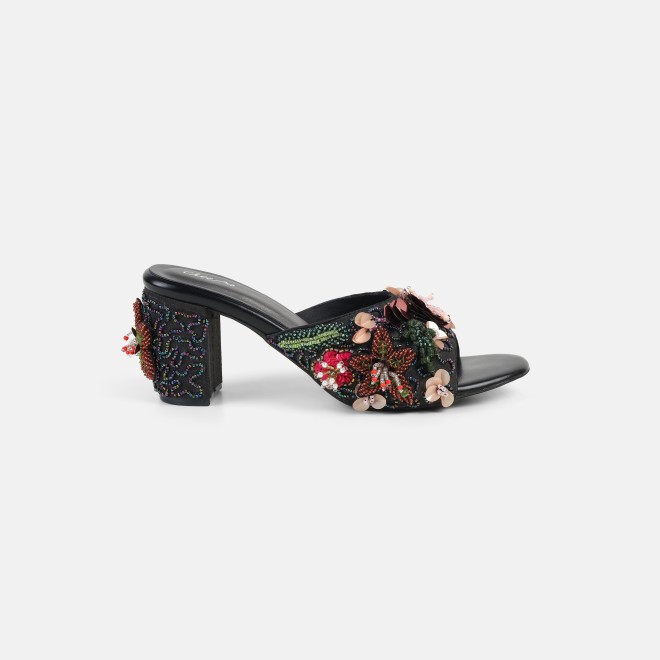 Cheemo Women Black Casual Slip Ons (SKU: 92-307-11-36)