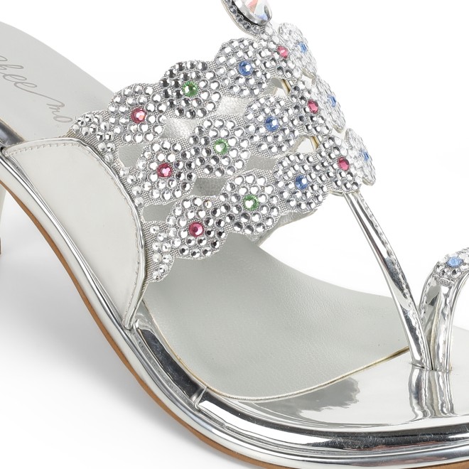 Cheemo Women Silver Ethnic Slip Ons (SKU: 92-314-27-39)