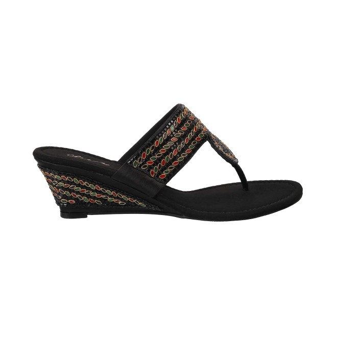 Cheemo Women Black Ethnic Slip Ons (SKU: 92-70-11-37)